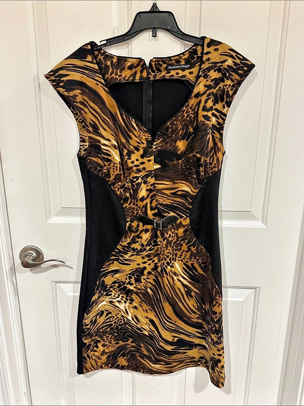 Madison Paige Animal Print Mini Dress Size Large GUC B38